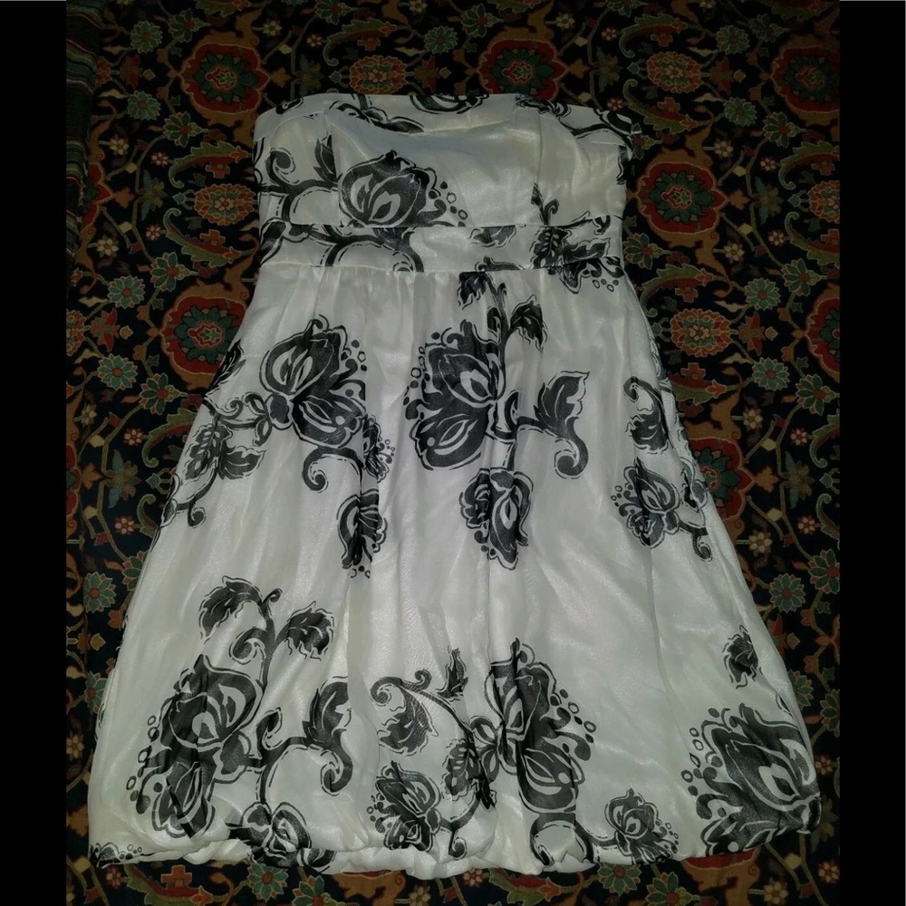 DRESS GOWN WATERFALL FLOWERS STRAPLESS BODICE 6